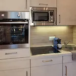 酒店 湖畔巴里米梅乐公寓式酒店