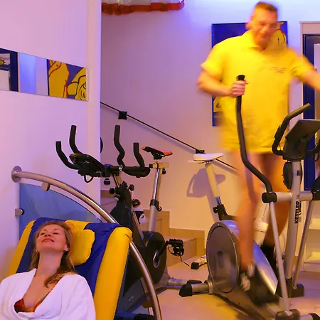 Hotel Barry Memle Directly At The Velden am Wörther See