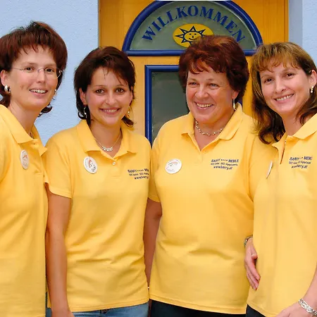 باري ميمل دايركتلي آت ذا ليك 4* فيلدين ام ورثرسي