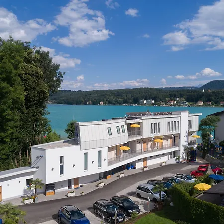 מלון Barry Memle Directly At The 4*