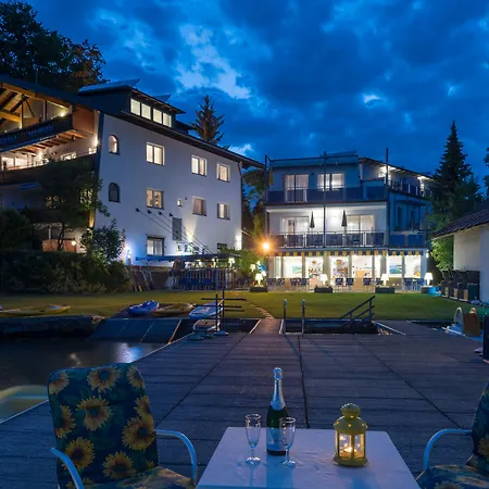 فندق باري ميمل دايركتلي آت ذا ليك فيلدين ام ورثرسي