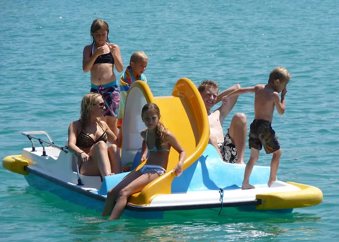 Barry Memle Directly At The Hotel 4*