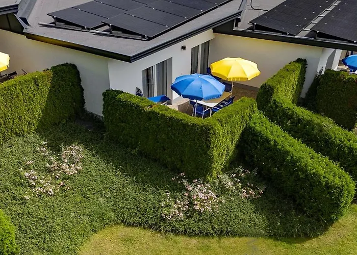 Hotel Barry Memle Directly At The